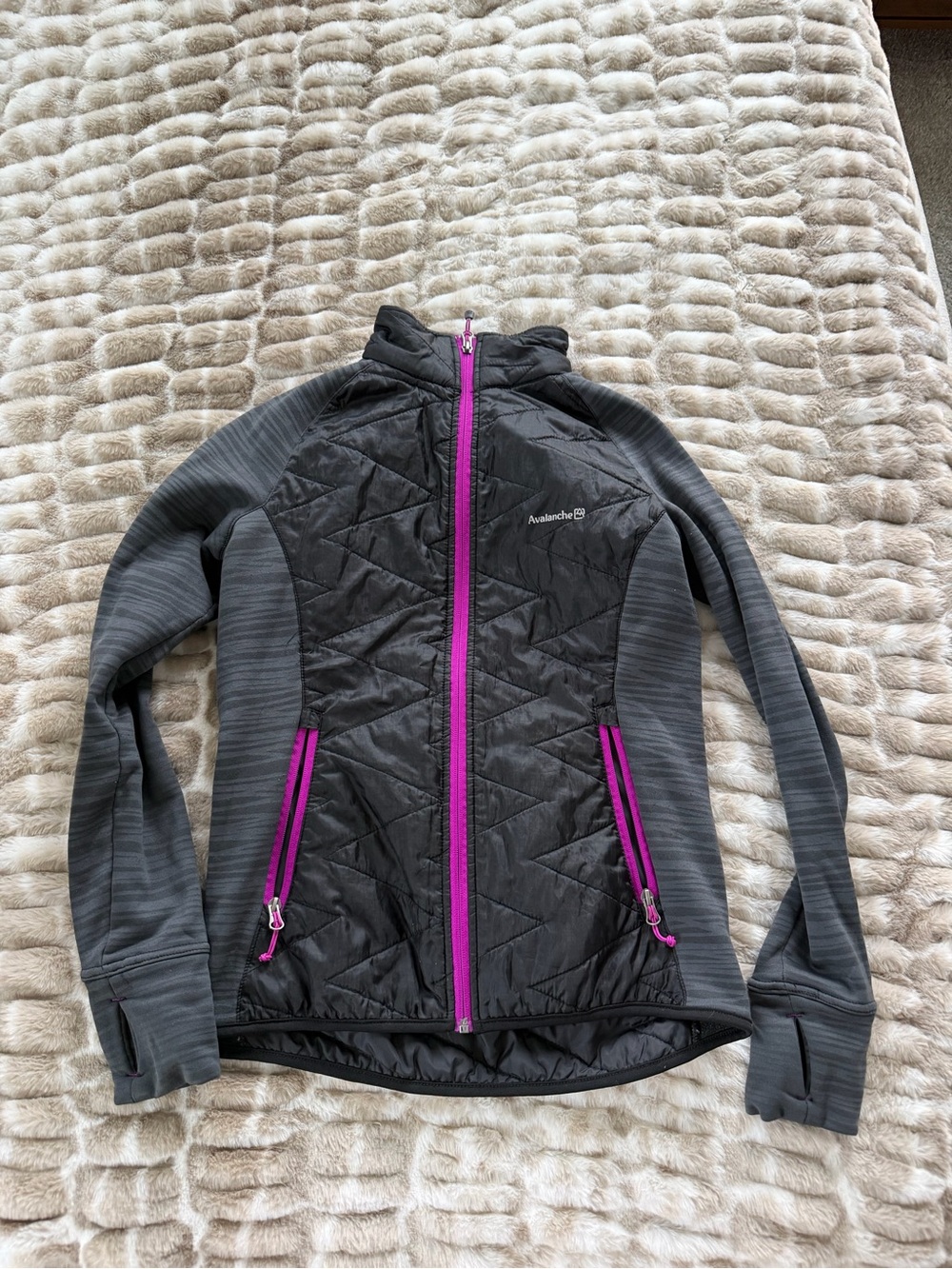 Avalanche Women's Charcoal Quilted Hybrid Jacket with Pink Zippers